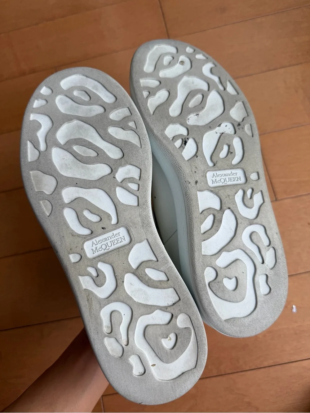 Alexander McQueen White Leather Platform Sneakers - Picture 8 of 9